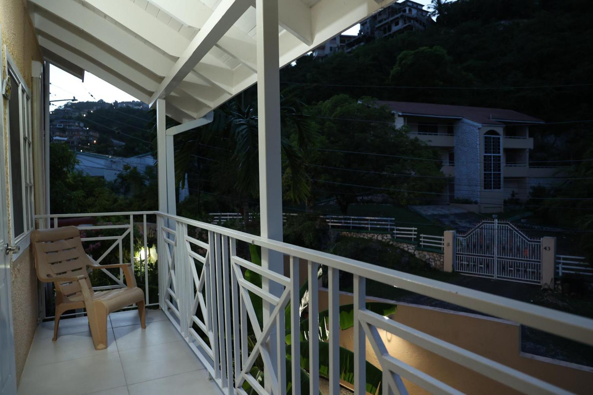 Spacious Luxury 3 Bed Rooms In Kingston Esterno foto